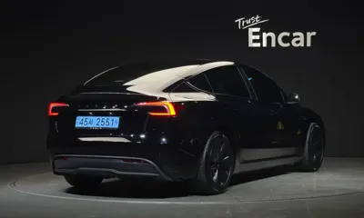 Tesla Model 3 2024, 40090 км, за 28093.62 USD