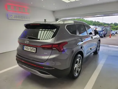 Hyundai Santafe 2021, 107000 км, за 14702.07 USD