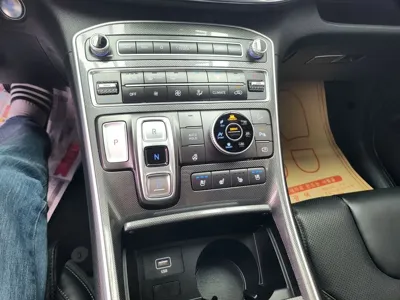 Hyundai Santafe 2021, 107000 км, за 14702.07 USD - фото 9