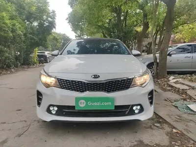 Kia K5 2017, 49100 км, за 5784.32 USD