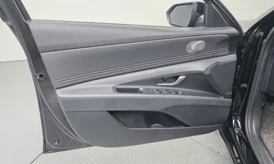 Hyundai Avante 2022, 5234 км, за 16279.21 USD - фото 24
