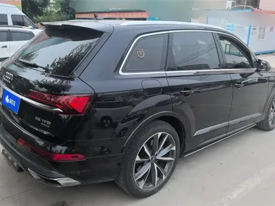 Audi Q7 2021, 82899 км, за 40611.34 USD