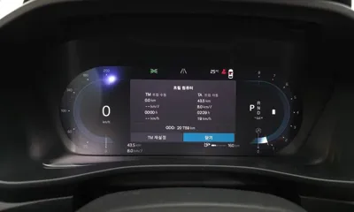 Volvo XC40 2023, 20759 км, за 23354.17 USD - фото 8