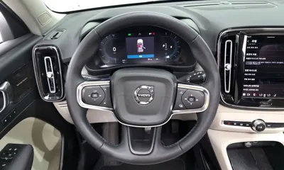 Volvo XC40 2023, 20759 км, за 23354.17 USD - фото 14