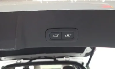 Volvo XC40 2023, 20759 км, за 23354.17 USD - фото 16