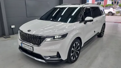 Kia Canival · 2021 год
