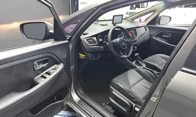 Kia Carens 2015, 122760 км, за 3872.92 USD - фото 10