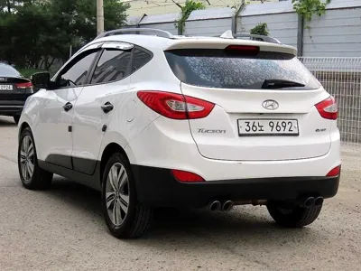 Hyundai Tucson 2015, 111000 км, за 4529.34 USD