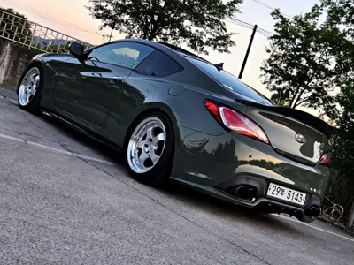 Hyundai Genesis 2009, 144637 км, за 5529.8 USD