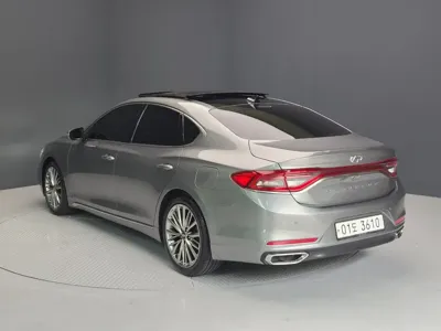 Hyundai Grandeur 2018, 75340 км, за 7870.55 USD