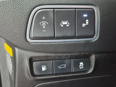 Hyundai Grandeur 2018, 75340 км, за 7870.55 USD - фото 15