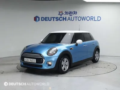 MINI Cooper · 2015 год