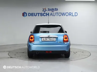 MINI Cooper 2015, 139918 км, за 3282.13 USD