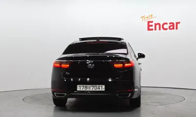 Kia K7 2017, 146968 км, за 8919.72 USD