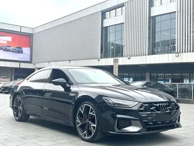Audi A7L 2024, 18000 км, за 26704.23 USD