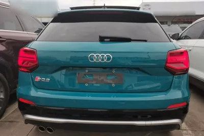 Audi Q2L 2021, 109800 км, за 12621 USD