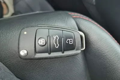 Audi Q2L 2021, 109800 км, за 12621 USD - фото 23