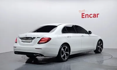 Mercedes-Benz E-Class 2020, 78172 км, за 16451.93 USD