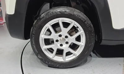 Jeep Renegade 2021, 100252 км, за 9124.33 USD
