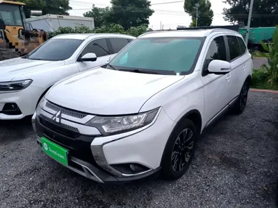 Mitsubishi Outlander · 2019 год