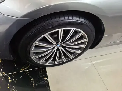 BMW 6 Series GT 2020, 76000 км, за 26301.97 USD