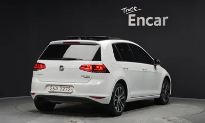 Volkswagen Golf 2014, 73801 км, за 6541.13 USD