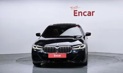 BMW 5-Series 2023, 32722 км, за 25863.2 USD