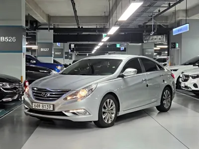 Hyundai Sonata · 2013 год