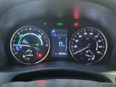 Lexus LM 2024, 50000 км, за 143905.39 USD
