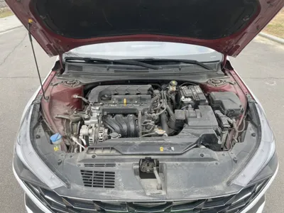 Hyundai Elantra · 2021 год