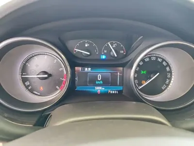 Buick Verano 2019, 56800 км, за 6945.13 USD - фото 12