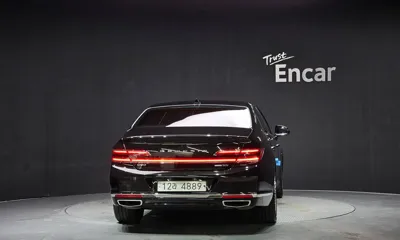 Genesis G90 2019, 105696 км, за 20737.17 USD