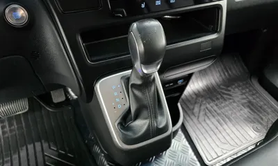 Hyundai Staria 2025, 37949 км, за 18905.08 USD - фото 9
