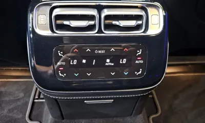Mercedes-Benz S-Class 2021, 110808 км, за 47393.99 USD - фото 31