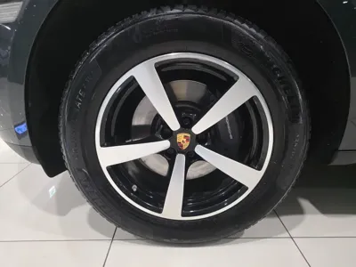 Porsche Macan 2018, 70387 км, за 21990.29 USD