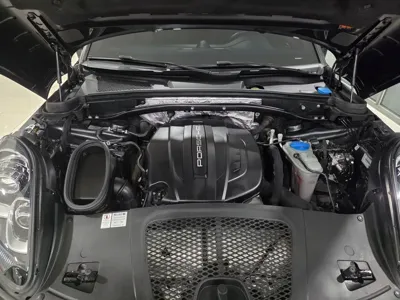 Porsche Macan 2018, 70387 км, за 21990.29 USD - фото 6