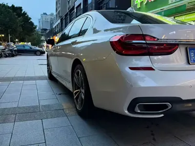 BMW 7 Series 2018, 74000 км, за 26973.81 USD - фото 9