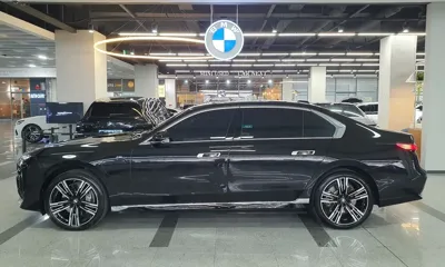 BMW 7-Series 2023, 59003 км, за 71550.48 USD - фото 20