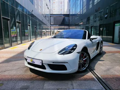 Porsche 718 · 2018 год