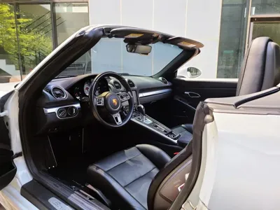 Porsche 718 2018, 69354 км, за 34527.71 USD