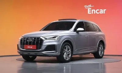 Audi Q7 · 2021 год