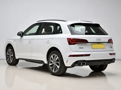 Audi Q5L 2025, 21800 км, за 32783.35 USD