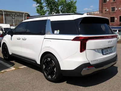 Kia Canival 2025, 22527 км, за 28928.03 USD
