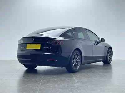 Tesla Model 3 2021, 86300 км, за 17186.25 USD