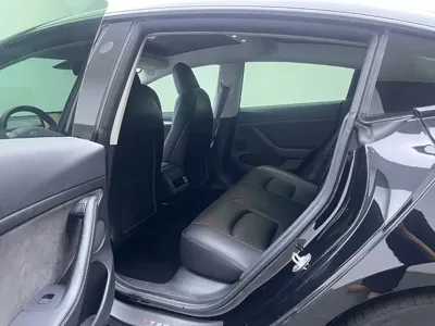 Tesla Model 3 2021, 86300 км, за 17186.25 USD - фото 12