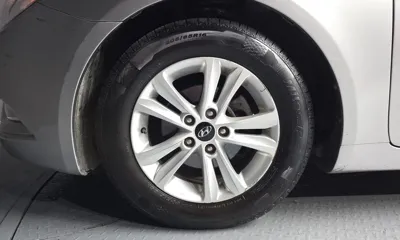 Hyundai Sonata 2011, 122003 км, за 1758.16 USD