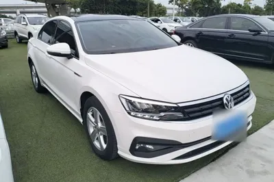 Volkswagen Lamando 2021, 54200 км, за 12571 USD