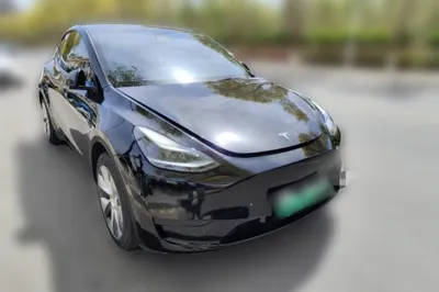 Tesla Model Y 2022, 76000 км, за 30450 USD