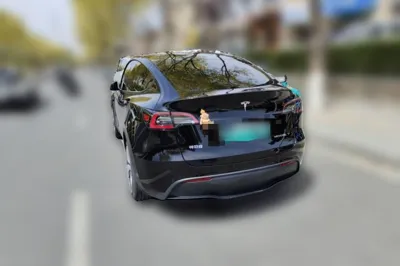 Tesla Model Y 2022, 76000 км, за 30450 USD