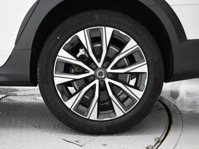 Volvo V90 2024, 8000 км, за 35470.3 USD